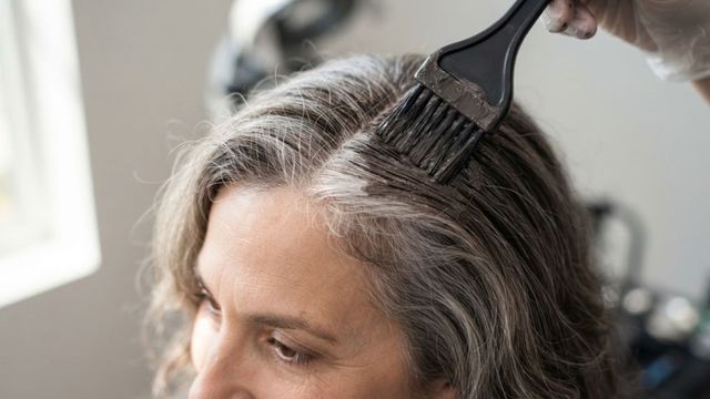 La clave para teñir las canas correctamente.