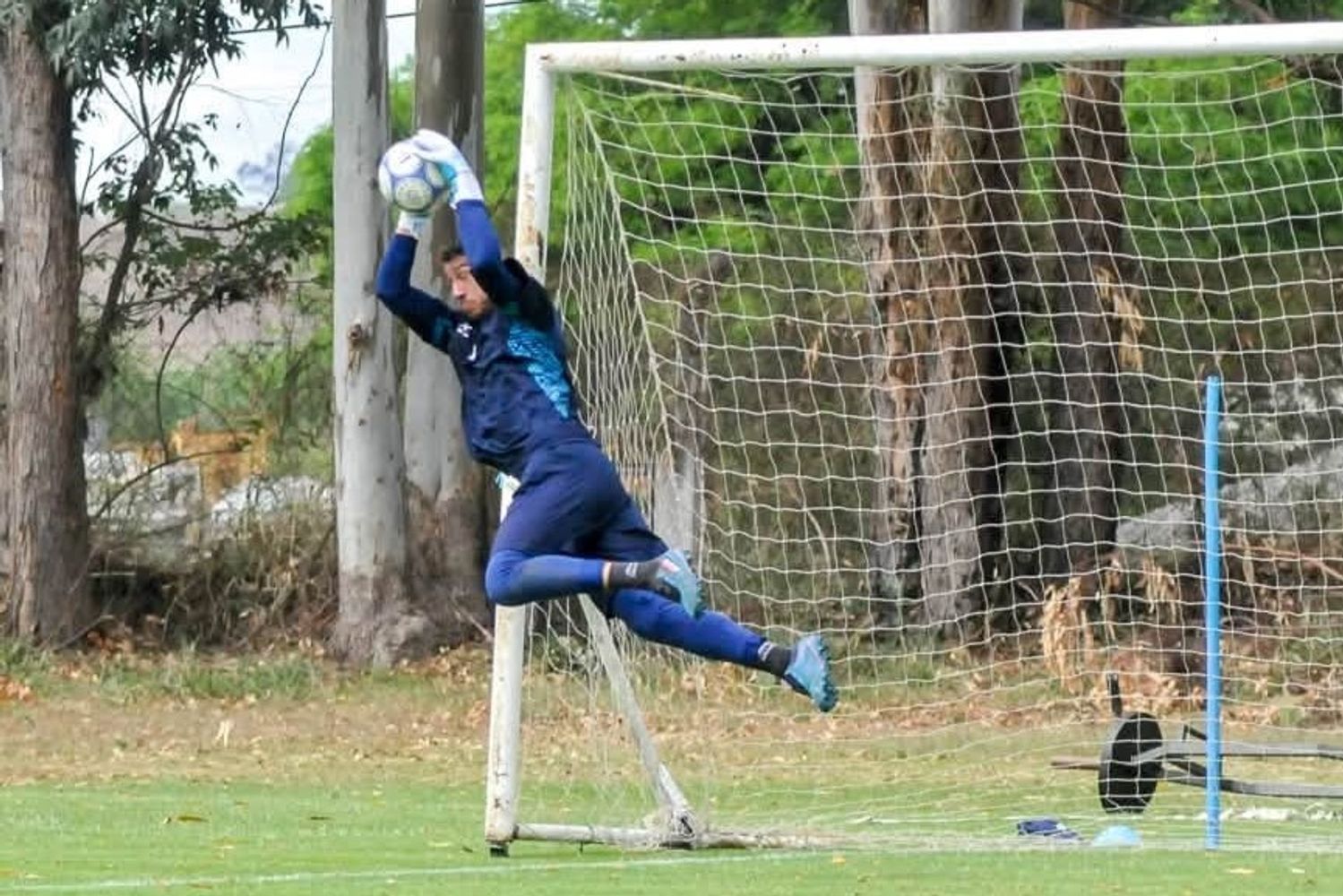 En cuanto a la mentalidad ante el cierre de la fase regular, el arquero de Gimnasia de Jujuy aseguró que el plantel se encuentra "enfocado, muy enfocado, con esa fibra fina que necesitamos para jugar estos partidos como se necesita en estos momentos".