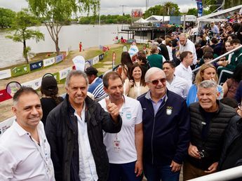 Daniel Scioli llegó al Mundial de Canotaje Maratón 2026 y participa de una jornada clave en Gualeguaychú