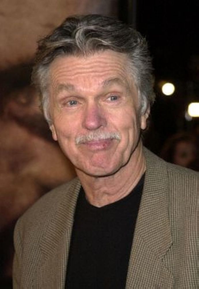 Tom Skerritt construyó una extensa carrera en Hollywood con papeles en cine y televisión.