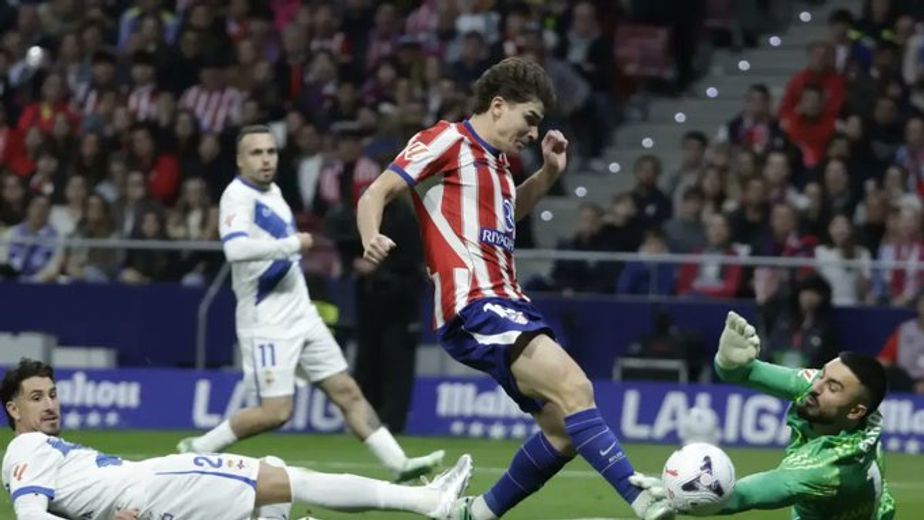 Julián Álvarez le dio el triunfo al equipo del "Cholo" Simeone y le cambió la cara a los hinchas del Atlético