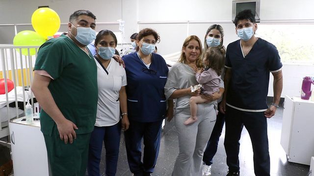 Casi un mes después del ataque, Luciana deja el Hospital del Niño Jesús con turnos de seguimiento programados.