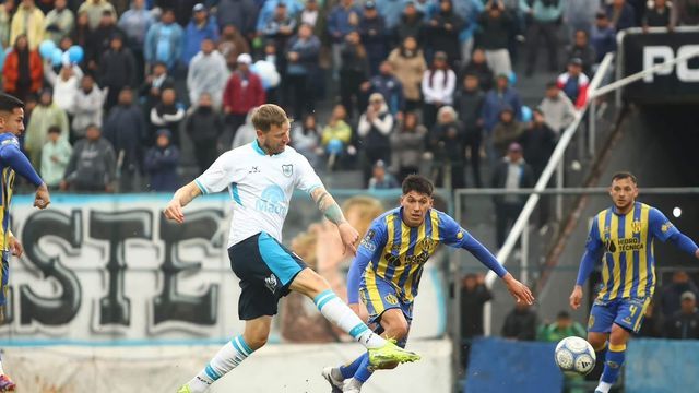 Cristian Menéndez descontó a los 66 minutos al empujar un desvío de la defensa visitante tras un centro al área, en el gol que le dio esperanzas al "Lobo" en un complemento donde el equipo jujeño generó varias situaciones claras que no pudo concretar.