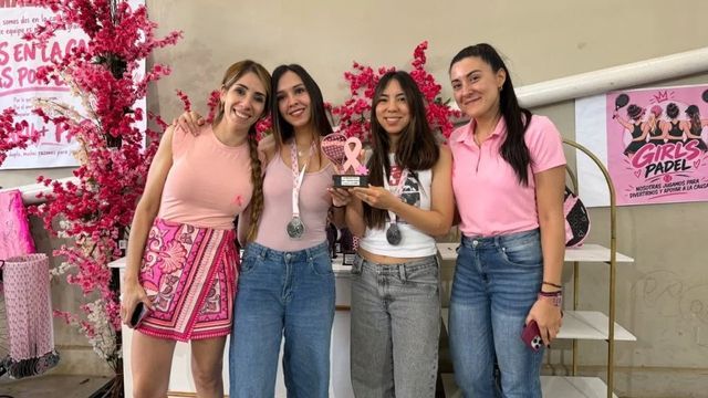 Puerto Iguazú reunió a más de 140 mujeres en un torneo de pádel por Octubre Rosa.
