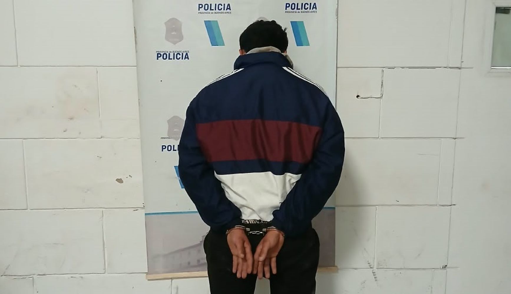 Balearon a un joven para robarle la moto