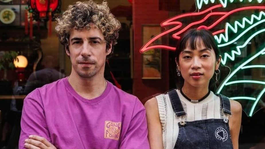 Salió a la luz la escena de "Envidiosa" que anticipó la boda de Débora Nishimoto y Esteban Lamothe: el shock es total