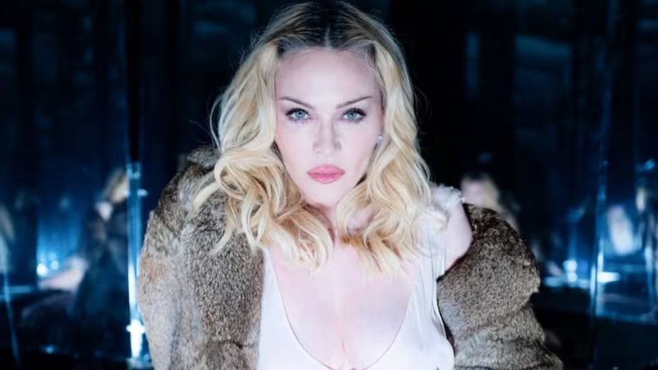 Madonna (68 años) revela su exigente rutina de ejercicios para mantenerse en forma y activa con el paso del tiempo: “Ahora monto mucho en bici al aire libre, bailo y hago entrenamiento de alta intensidad”