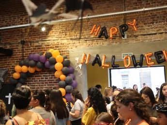 Halloween ofrece una experiencia de terror inmersivo y festejos para toda la familia