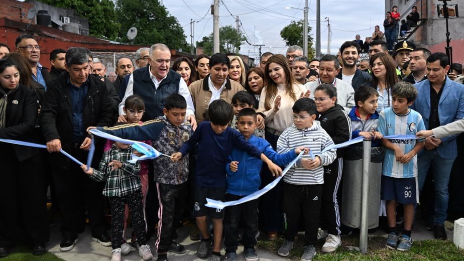 Banda del Río Salí: 38 cuadras de adoquines y una plaza nueva