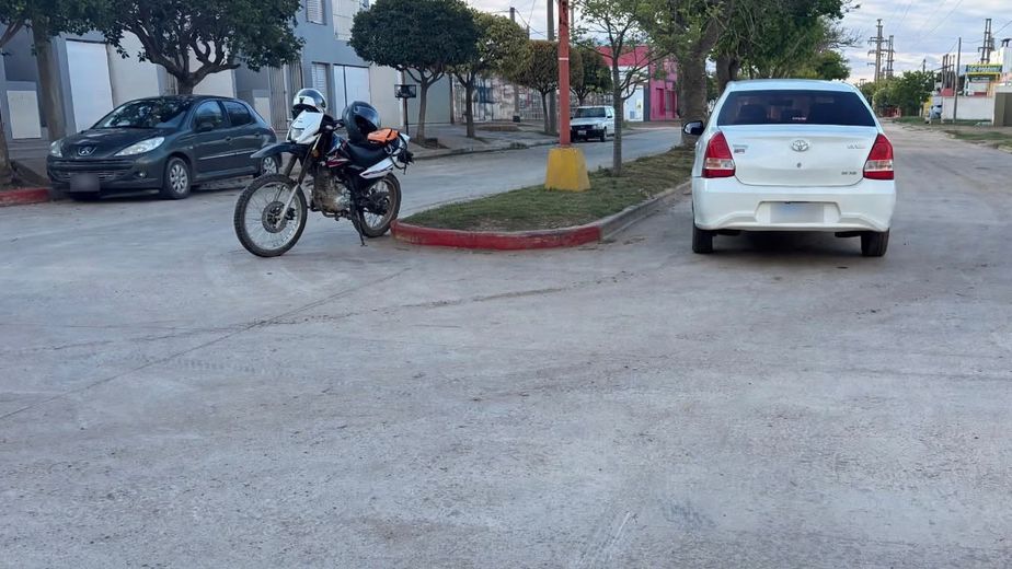 Arroyito: un joven y una mujer con heridas de consideración en accidentes viales
