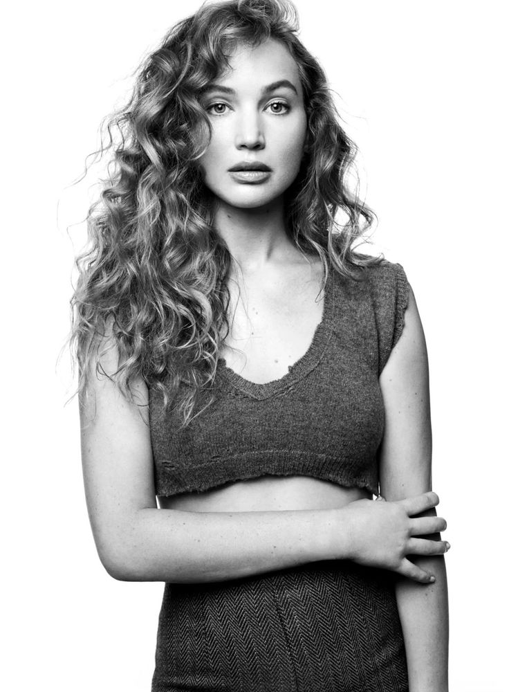 Jennifer Lawrence volvió a ser noticia tras compartir detalles de su vida personal y sus decisiones sobre la estética y la maternidad.