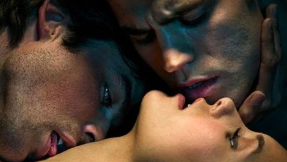 Los protagonistas de la ficción viven relaciones intensas, marcadas por la seducción y los secretos.