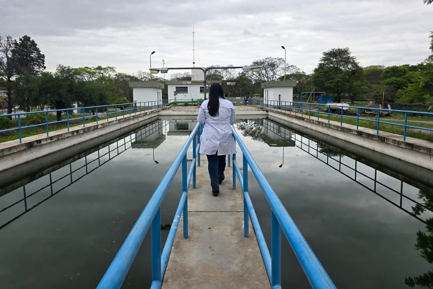 Los parámetros fisicoquímicos, bacteriológicos y toxicológicos evaluados se encuentran dentro de los límites establecidos por la normativa vigente, informó Agua Potable de Jujuy S.E.