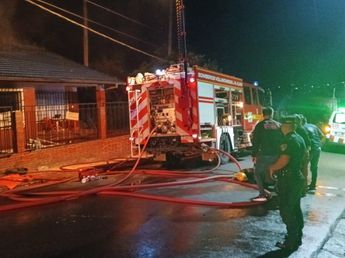 Un hombre de 71 años murió tras ser rescatado de una vivienda incendiada en Alem