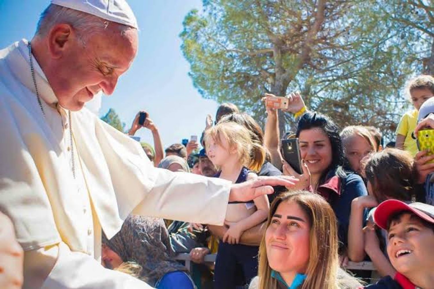 La profunda reflexión del papa Francisco sobre la humildad, el amor y la importancia de ayudar a los demás: “Nadie se salva solo”