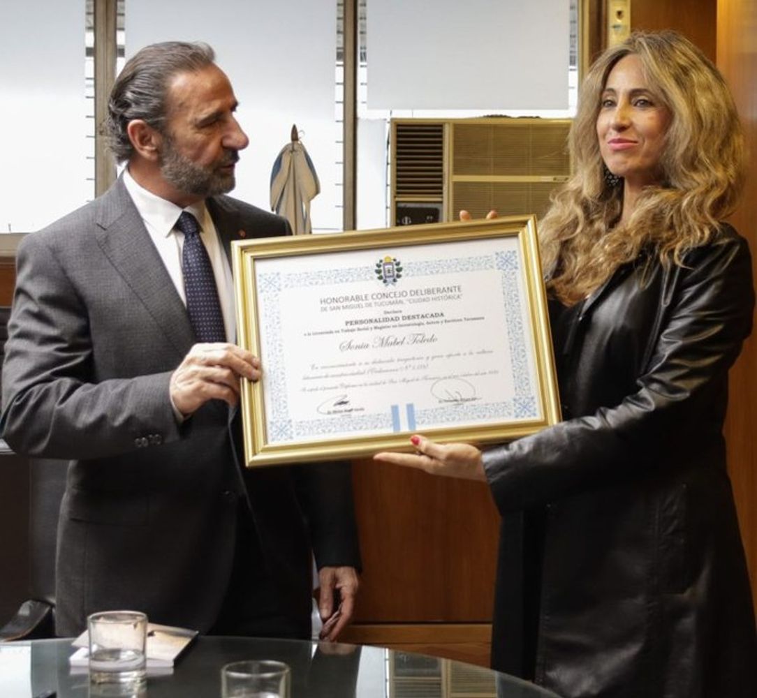 El Concejo Deliberante de San Miguel de Tucumán reconoció a su autora por su labor en contención comunitaria y asistencia social.