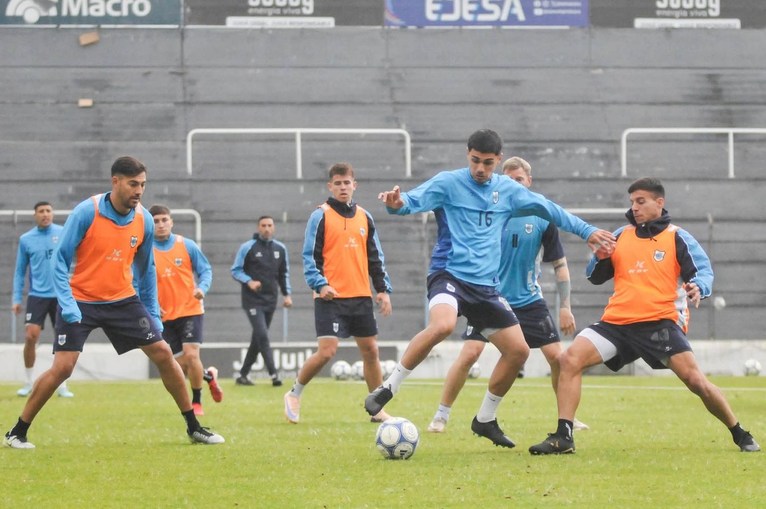 El partido de este sábado en tierras cuyanas dará cierre a la participación de ambos equipos en la fase regular del torneo. Aunque el historial favorece al elenco jujeño, San Martín de San Juan se juega su última chance de meterse en la zona de Reducido y necesita ganar por una amplia diferencia de goles.