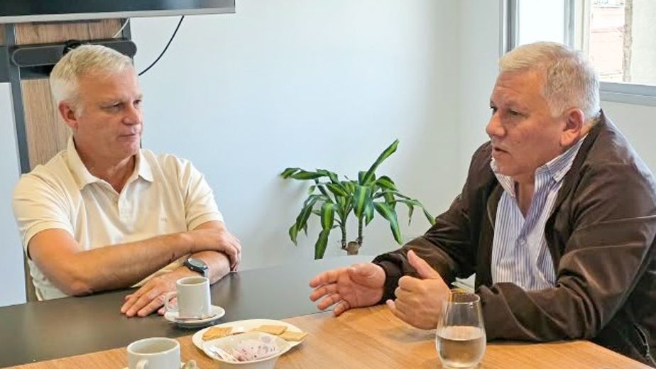 El intendente Benedetti gestiona la ampliación de la obra de cloacas en el sector sur
