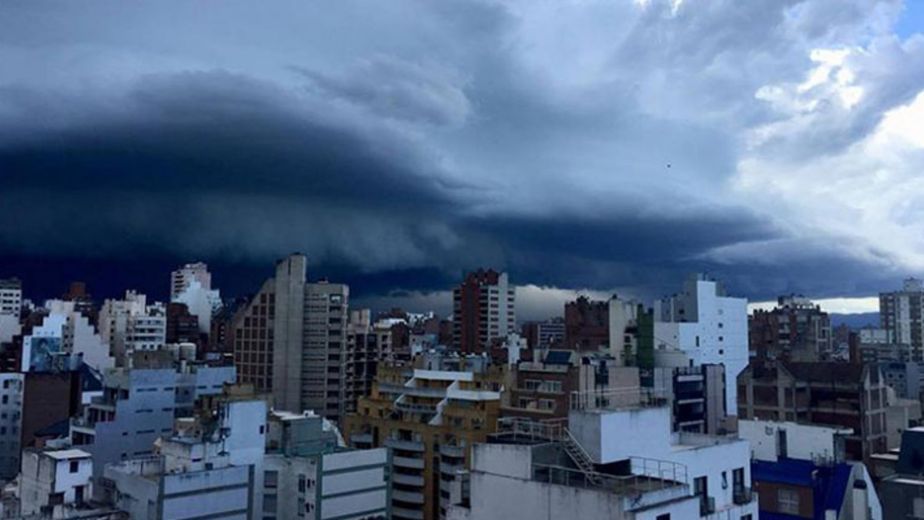 Clima en Córdoba este viernes 30 de octubre: advierten por tormentas fuertes, ráfagas y calor