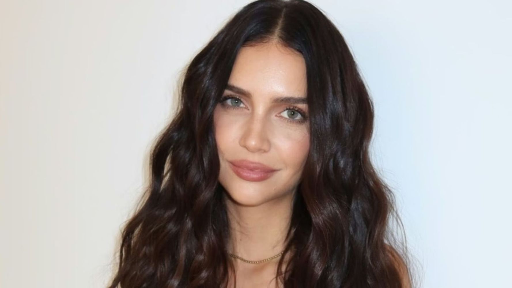 Zaira Nara.