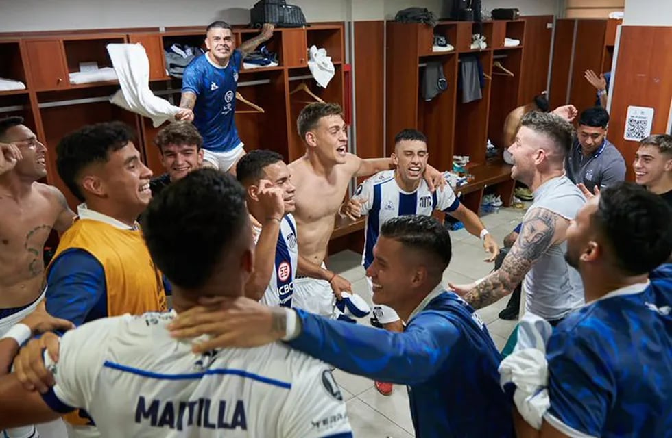 Se festeja así. Talleres derrotó al San Pablo y largó en ganador la Copa Libertadores (Talleres).