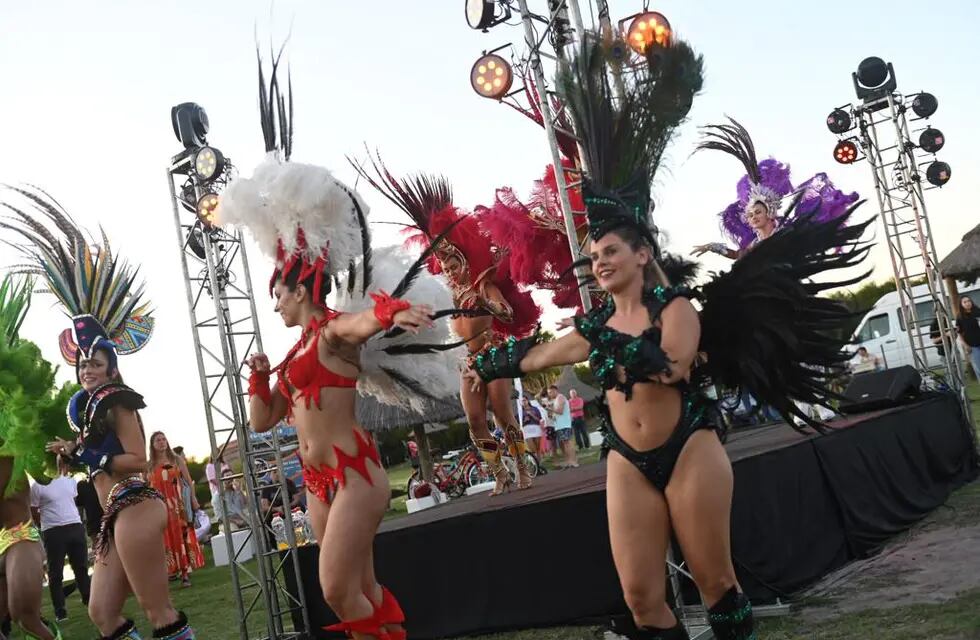 El Carnaval en el lanzamiento de la temporada de verano en Gualeguaychú