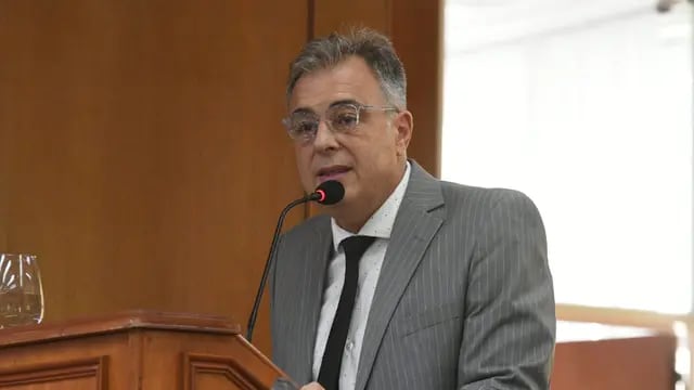 Luis Castellano en la apertura de las sesiones ordinarias del Concejo Municipal de Rafaela