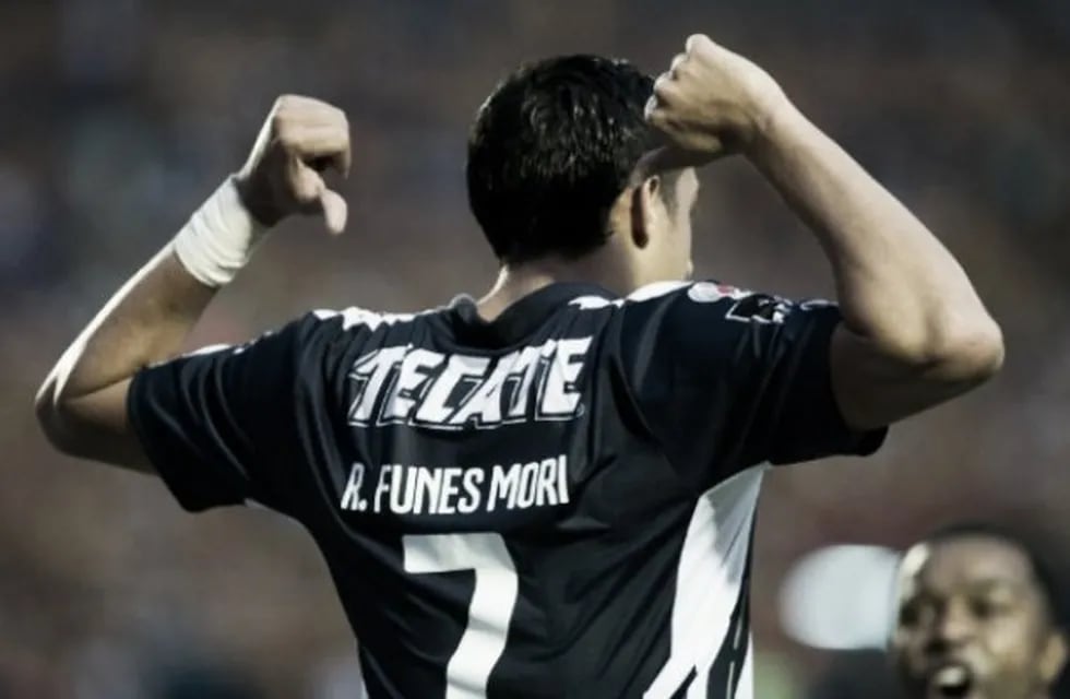 El delantero mendocino Rogelio Funes Mori dejaría el club Monterrey y posiblemente el fútbol de México.