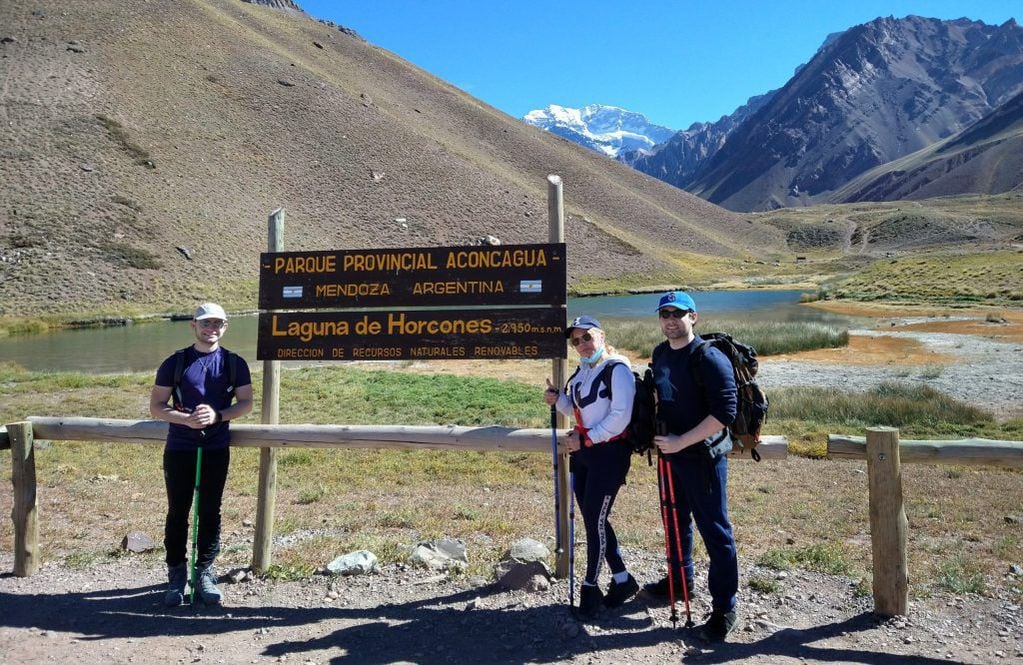 La Laguna de los Horcones se encuentra en el Parque Provincial Aconcagua.