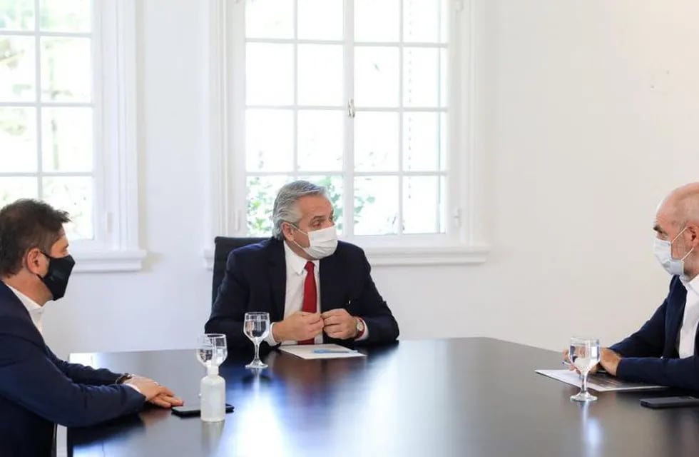 Alberto Fernández reunido con Larreta y Kicillof. (Foto: Presidencia/Archivo)