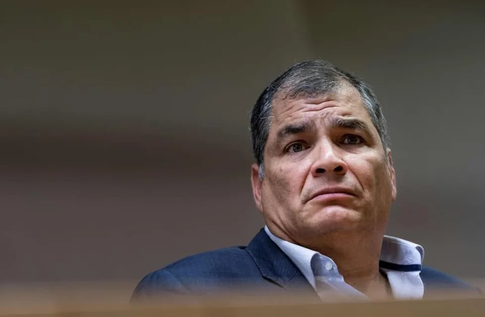 (FILES) In this file photo taken on October 09, 2019, Ecuador's former President (2007-2017) Rafael Correa gives a press conference at the European Parliament in Brussels. - Former Ecuador president Rafael Correa was sentenced in absentia to eight years in prison for corruption during his 10-year term in office, the attorney general's office said April 7, 2020. (Photo by Kenzo TRIBOUILLARD / AFP)