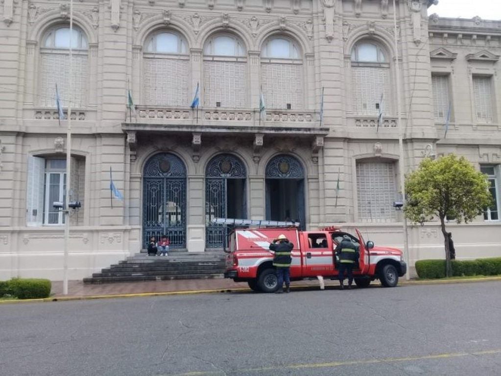 Evacuaron el Palacio de Justicia de San Luis por un escape de gas.