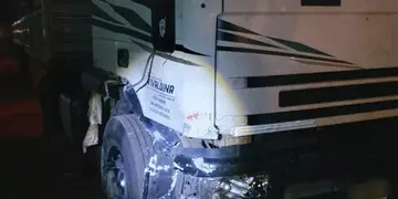 Accidente fatal en San Vicente: un motociclista murió al chocar contra un camión