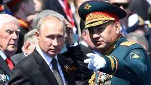 Vladimir Putin y Serguéi Shoigú.