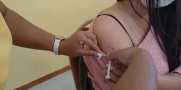 Continuarán vacunando contra el Covid-19 durante el feriado municipal en Iguazú