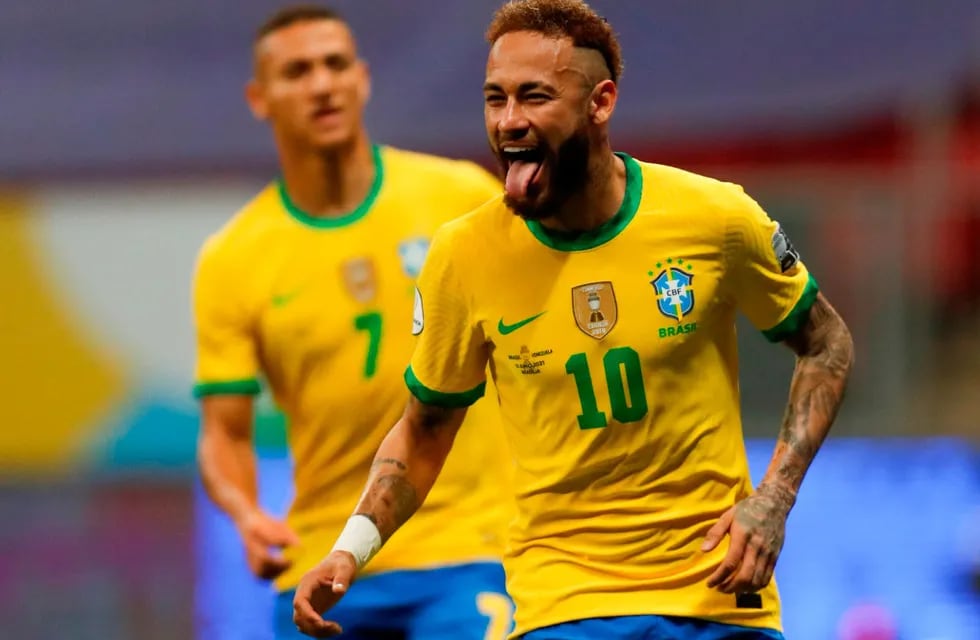 Neymar Jr. con la camiseta de Brasil (Archivo)