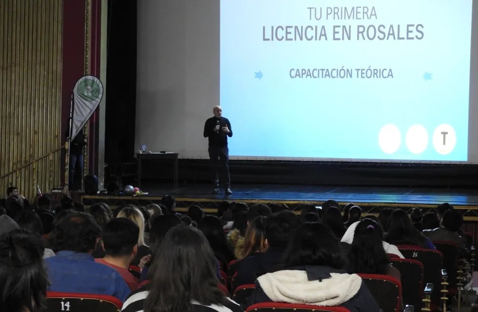 Punta Alta: más de 200 jóvenes participaron de “Tu primera licencia en Rosales”