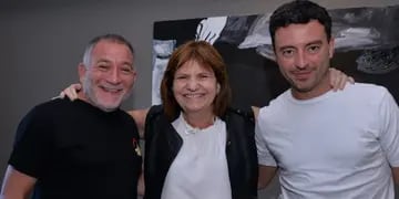 Patricia Bullrich junto a Luis Juez y Rodrigo de Loredo en Córdoba
