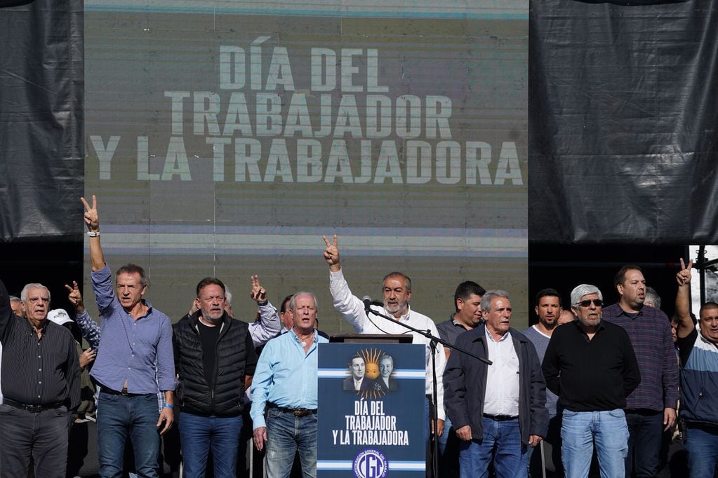La CGT mostró su apoyo a la eventual candidatura a presidente de Sergio Massa. Foto: Clarín.