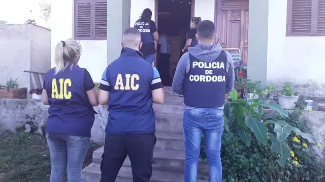 Dos detenidos tras un allanamiento en Villa Santa Cruz del Lago.