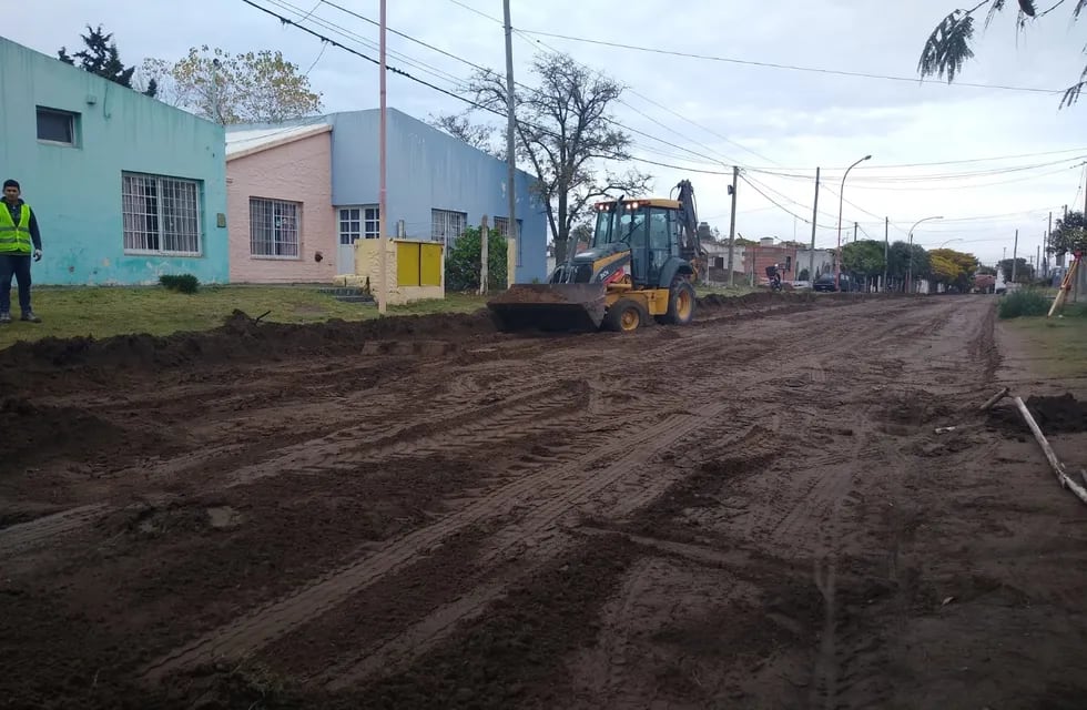 Punta Alta: inició obra de cordón cuneta en calle San Juan al 100