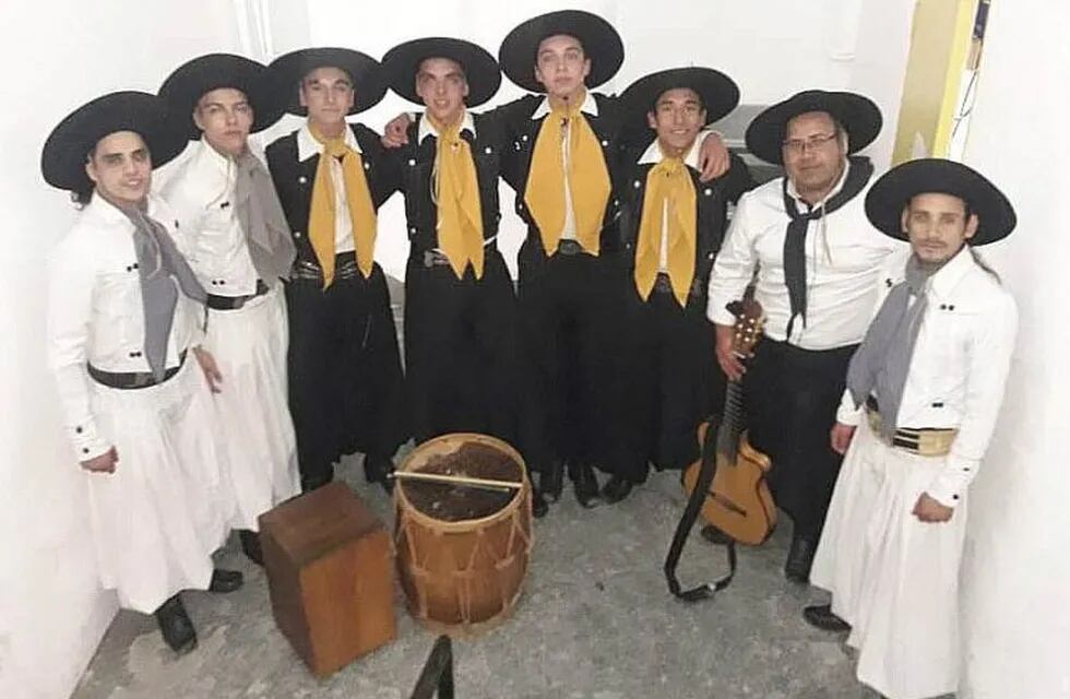 La Academia Gauderios pedro Varela de Santa Rosa ganó el derecho a participar en el festival de Cosquín