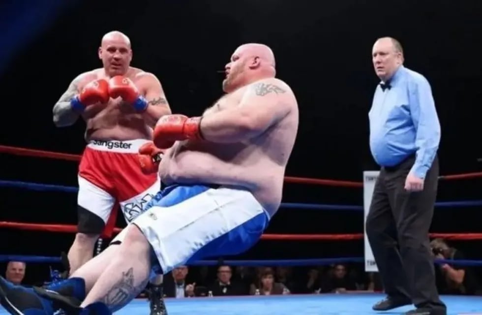 Un boxeador de 180 kilos fue brutalmente noqueado en su debut (Foto: web)