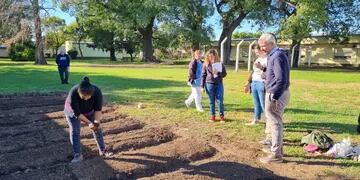 Se inició un proyecto de huerta y compost en el Hogar Magdalena de Lorenzi.