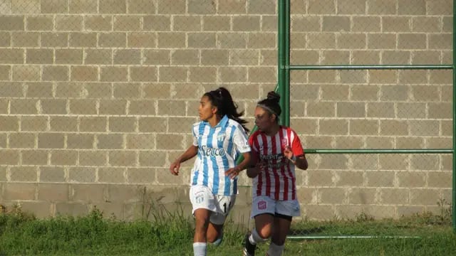 Yaqueline Torossi, jugadora de Atlético Tucumán.