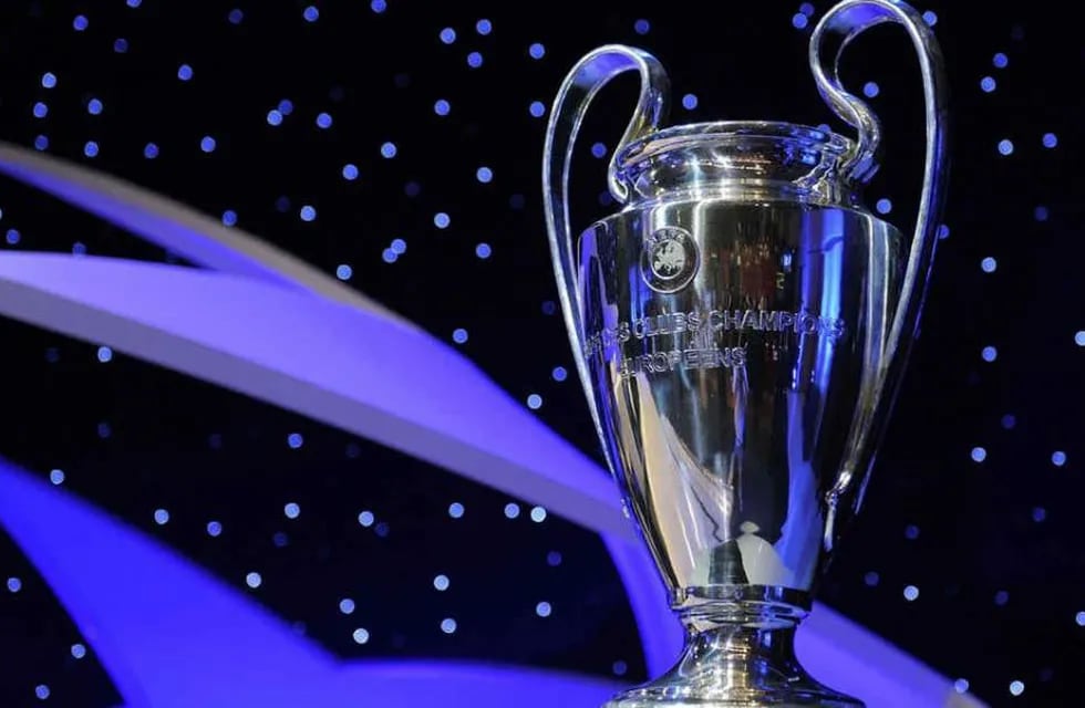 El trofeo de la Champions League. (AP)