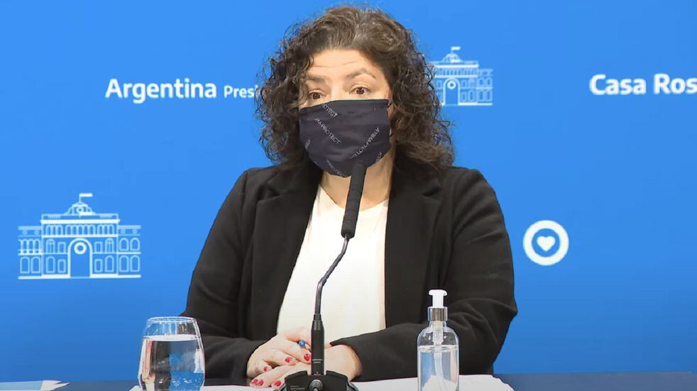 Carla Vizzotti en conferencia de prensa.