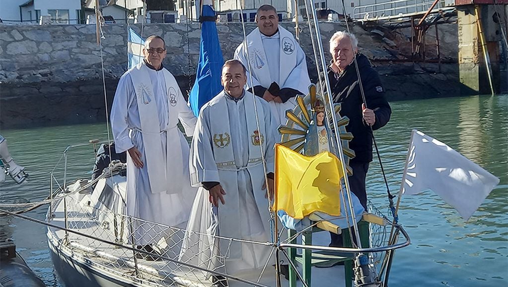 Procesión náutica por el Día de Nuestra Señora de Luján