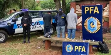 Dos presuntos “dealers” detenidos en Puerto Esperanza tras ser sospechados de intentar vender estupefacientes a estudiantes