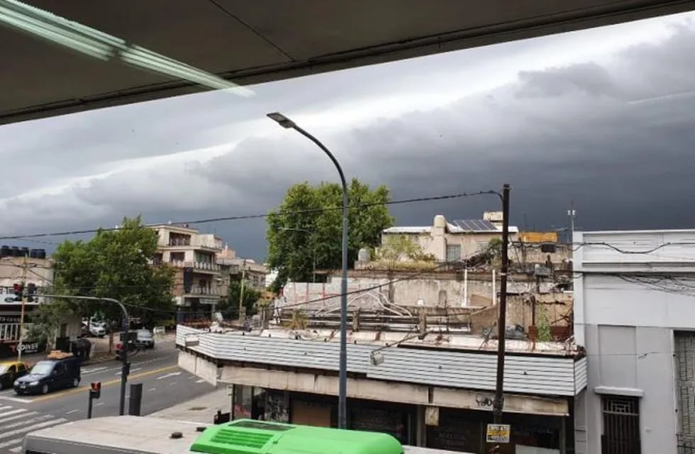 Fuertes tormentas afectan a la Ciudad de Buenos Aires (Foto; TN y la gente)